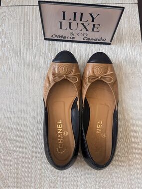 CHANEL Bi-color Pumps Flat Black and Tan